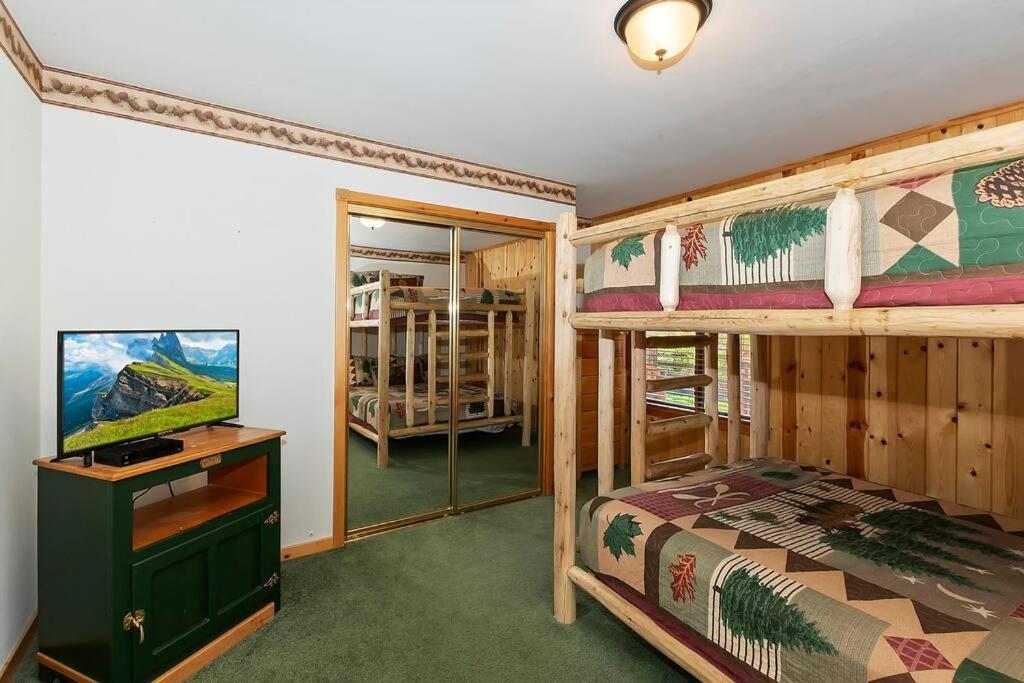 大熊湖Teakwood - 3-Br Spa, Fire Pit, Quiet, Ac, Centrally Located别墅 外观 照片