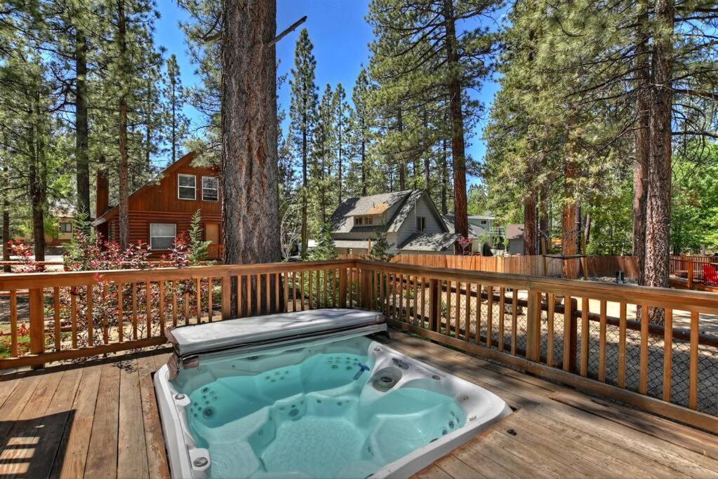 大熊湖Teakwood - 3-Br Spa, Fire Pit, Quiet, Ac, Centrally Located别墅 外观 照片